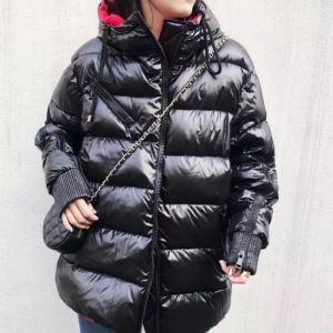 肌寒い季節に欠かせない モンクレール MONCLER 秋冬の...