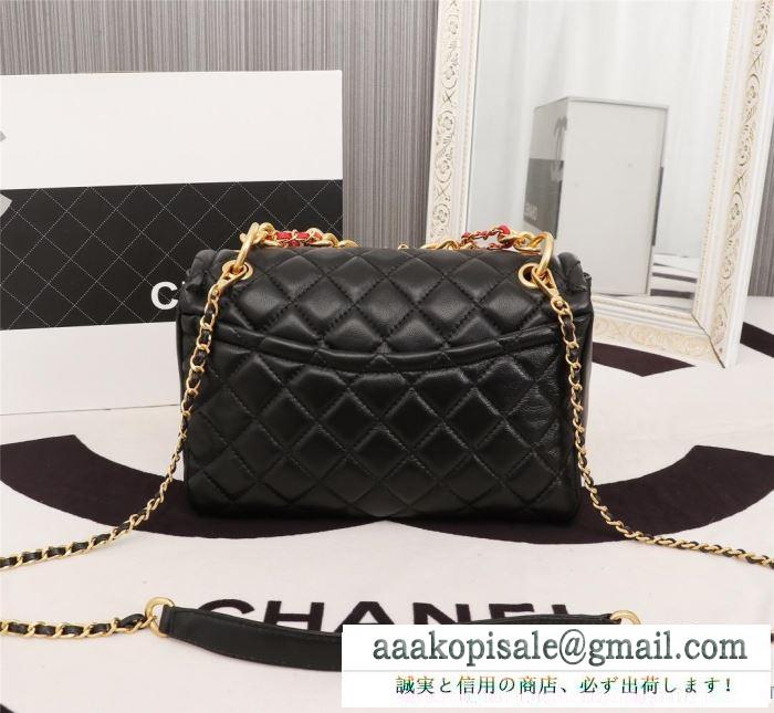 2019秋冬におすすめ着こなし  chanel 斜め掛けバッグ 2色可選 落ち着いた秋冬の雰囲気に演出