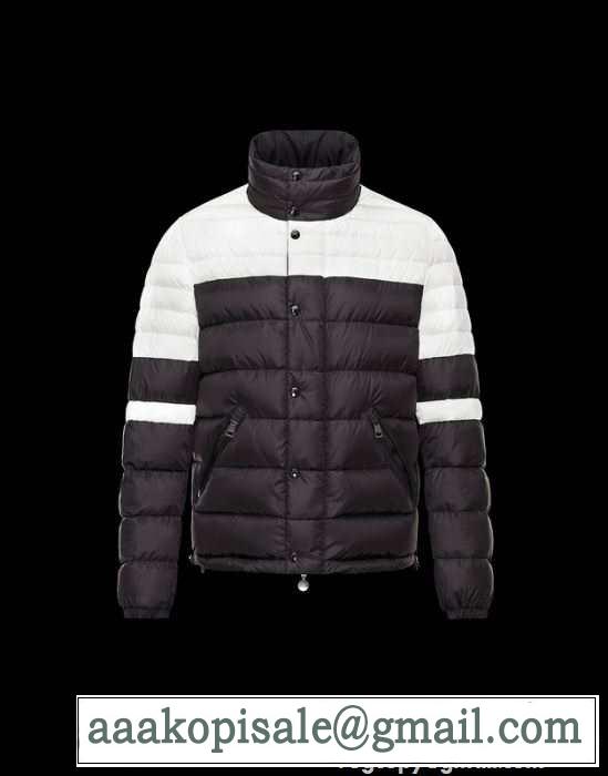 保温性のある 2015秋冬 MONCLER モンクレール 個性的なダウンジャケット