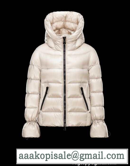 上品な雰囲気漂い　 2015秋冬 MONCLER モンクレール 格安　ダウンジャケット