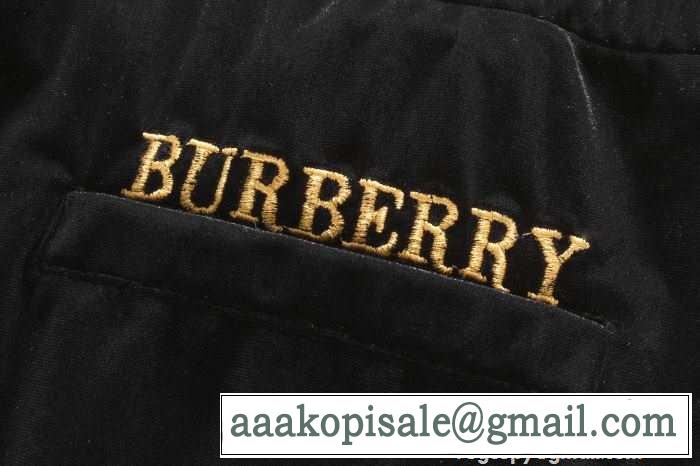 雰囲気も感じさせるアイテム　秋冬 burberry バーバリー 上品な形　ジャージセット