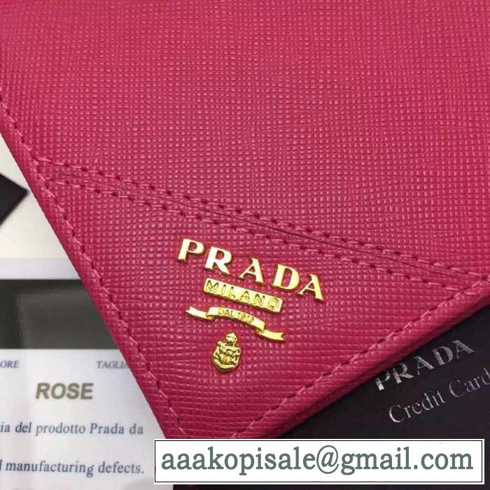 機能も充実している　秋冬 prada プラダ プレゼントに二つ折り財布