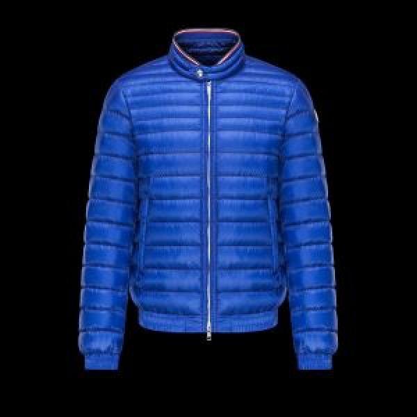 優れた品質 MONCLER  ダウンジャケット風も通さない多...