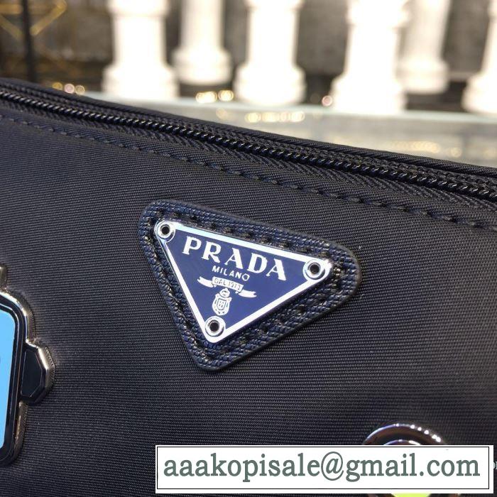 PRADA 最新作おすすめしたい秋冬 プラダ  寒い季節トレンド上品 ポーチ  今年の秋冬のトレンド激安セール