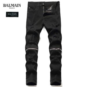 急激な注目度を高めるBALMAIN バルマン偽物 メンズジーンズ 2色可選 個性あるセンス 目を惹く新品