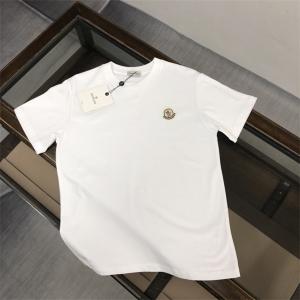 春夏はこれ！ モンクレール MONCLER 1枚でグッと華やかに 半袖Tシャツ お洒落さんも憧れの存在_モンクレール MONCLER_ブランド コピー 激安(日本最大級)