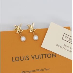 寒い季節を彩るアイテム ルイ ヴィトン 秋めいたコーデに仕上げる LOUIS VUITTON 簡単に秋冬の季節感をアップ ピアス_ブランド コピー 激安(日本最大級)