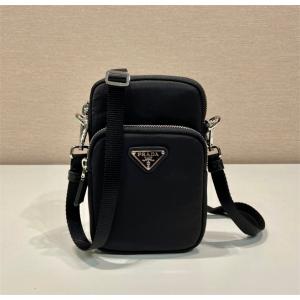 程よい最新作 プラダ PRADA 春夏コレクション新品 リュック 普段見ないデザインばかり_プラダ ミニバッグスーパーコピーブランド激安通販 専門店