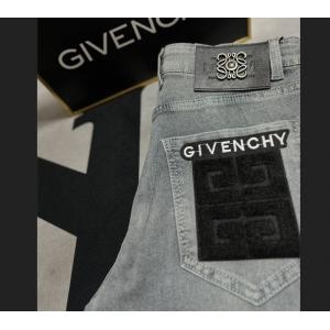 ジバンシー GIVENCHY デニムパンツ 最新のトレンド 今シーズンもトレンド感溢れたコーデブランド コピー 激安(日本最大級)