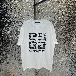 ジバンシー GIVENCHY 半袖Tシャツ 【春夏】人気ブラ...