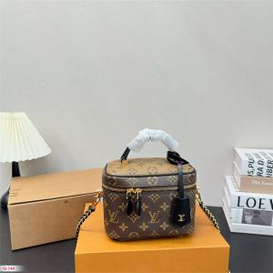 素敵なデザイン 大ヒット割引販売 早い者勝ち！  LOUIS VUITTON ルイ ヴィトンショルダーバッグコピー _ブランド コピー 激安(日本最大級)