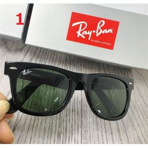 新品のレイバン、Raybanのレッドフレームの男女兼用UVカ...