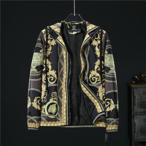 コスパ最高のプライス 秋冬 ヴェルサーチ VERSACE ブ...