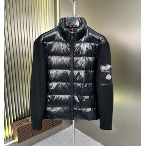 最高品質のダウンジャケット　MONCLER　大人気ジャケット...