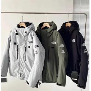 贅沢The North Face ザノースフェイスダウンジャ...