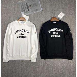 今年の秋冬のトレンドも意識 モンクレール MONCLER ト...