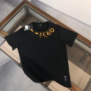 主役になる存在感FENDIフェンディ激安メンズクルーネック半...