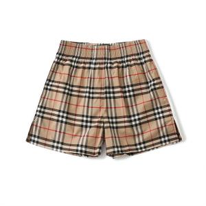 大人のカジュアルスタイル  トレンド商品 バーバリー ハーフ...