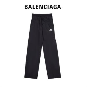 バレンシアガ コピー ナイロンパンツ ブラック シンプルロゴ ワイドシルエット ストリート BALENCIAGA