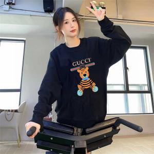 GUCCI スーパーコピー 入手困難 アニマルベア プリント スウェット トレーナー ホワイト 売れ筋  グッチ