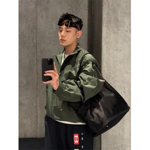 バレンシアガ 偽物 ナイロンブルゾン ミリタリー ロゴプリン...